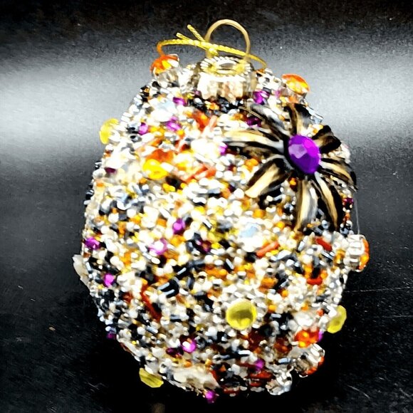 Sugar Skull Ornament Pier 1 Rhinestone Beaded Sequins Retired Halloween Gold v2 - Picture 5 of 10